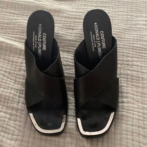 Donald Pliner Couture Black Sandals